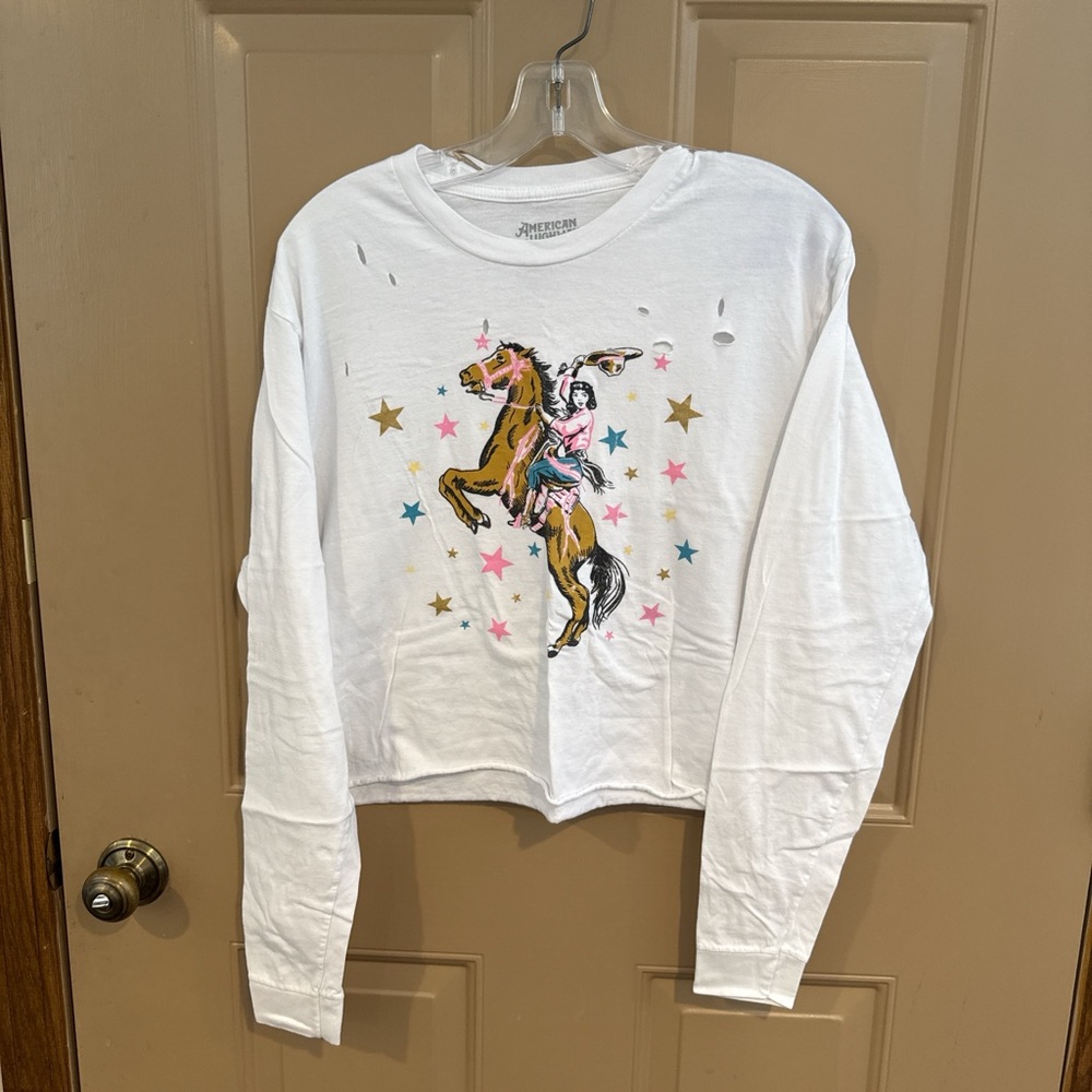 Stylish White Crop Top with Horse and Rider Design